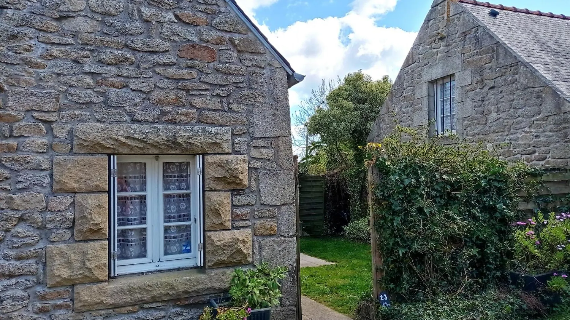 Tatil Evi Kerleuquer Craou Ar Saout Villa Plobannalec